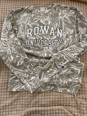 Rowan University crewneck!